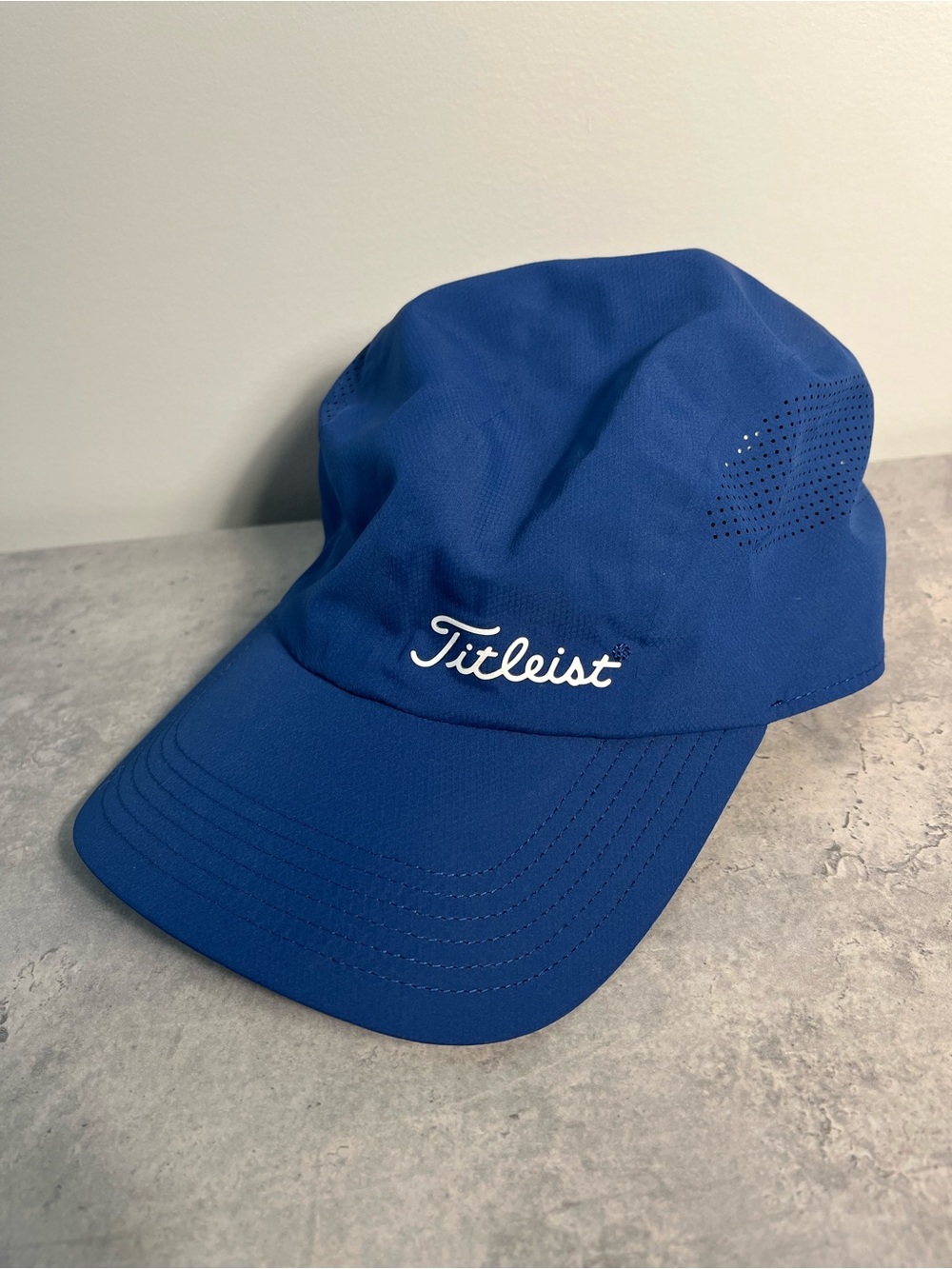 Titleist Royal Blue Lightweight Women’s Adjustable Baseball Golf Cap